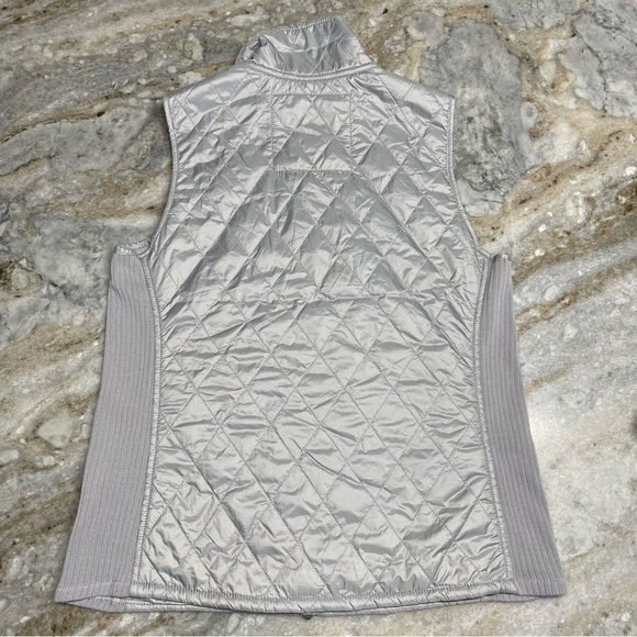 L.L. Bean Women's Fleece-Lined PrimaLoft Vest Gray Size Medium Regular - Picture 10 of 12